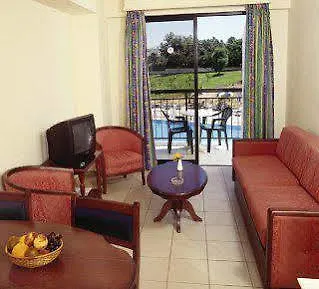 Апартаменты Tsokkos Gardens Apt.
